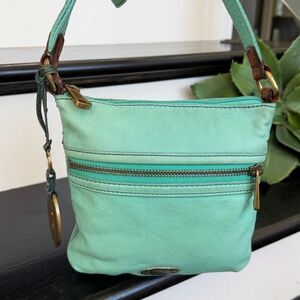 Fossil genuine leather crossbody shoulder purse handbag soft adjustable strap